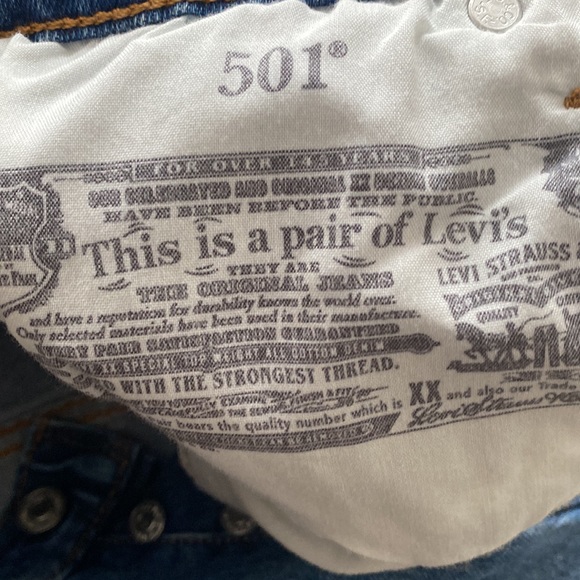 Levi 501 High Rise Shorts - Picture 6 of 8